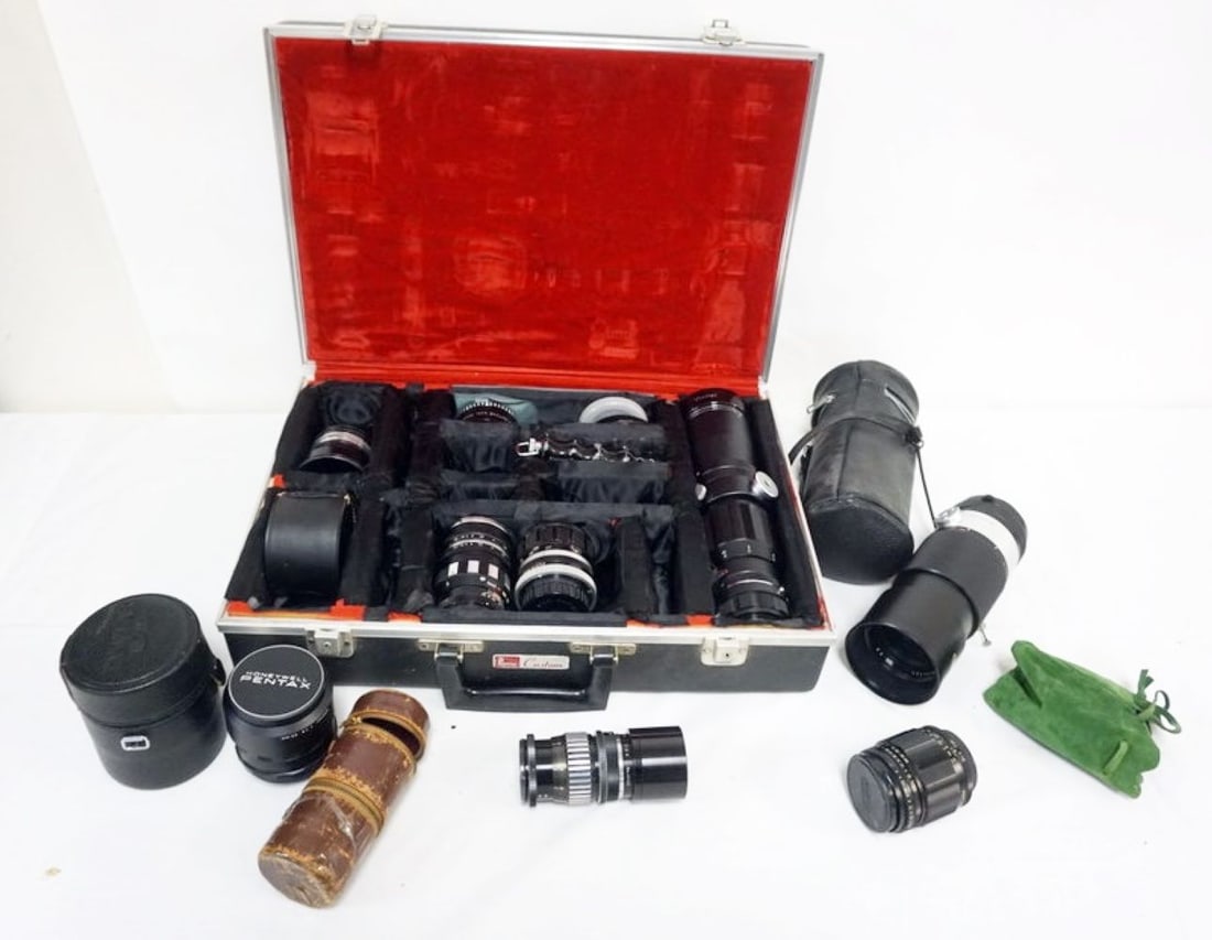 ASSORTED CAMERA LENSES: GROUP OF ASSORTED CAMERA LENSES