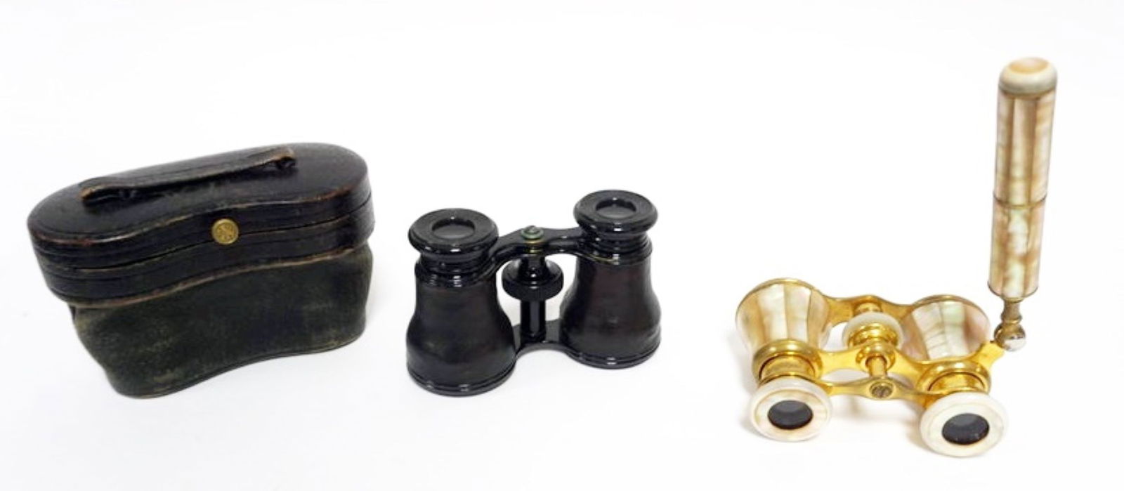 OPERA AND FIELD GLASSES: MOTHER OF PEARL OPERA GLASSES AND FIELD GLASSES WITH LEATHER POUCH