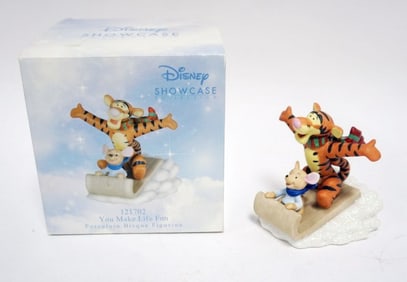 DISNEY SHOWCASE FIGURE