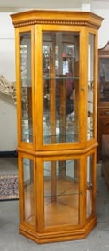 STATTON OAK *TRU TYPE* CORNER CURIO CABINET