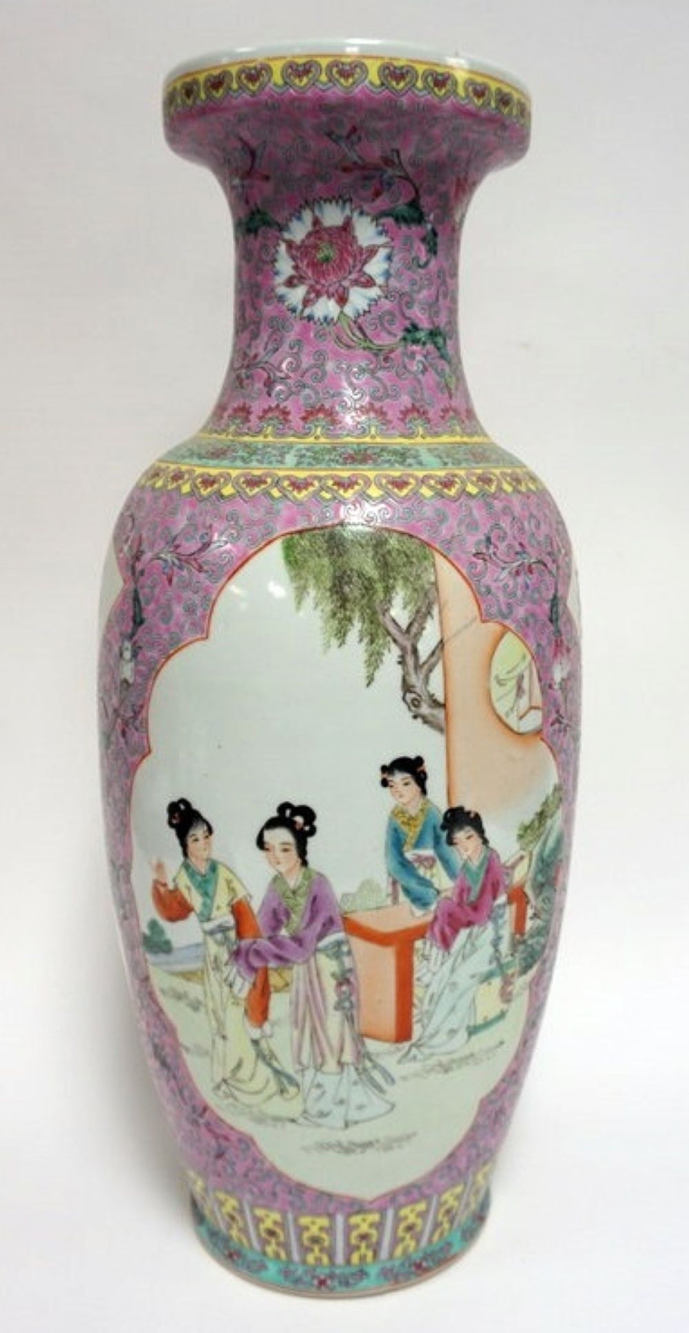 ASIAN PORCELAIN FAMILE ROSE VASE (1 of 6)