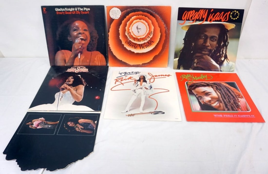 VINTAGE VINYL RECORD ALBUMS (1 of 3)