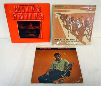 VINTAGE VINYL RECORD ALBUMS