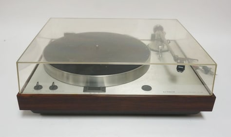 LUXMAN TURNTABLE RECORD PLAYER