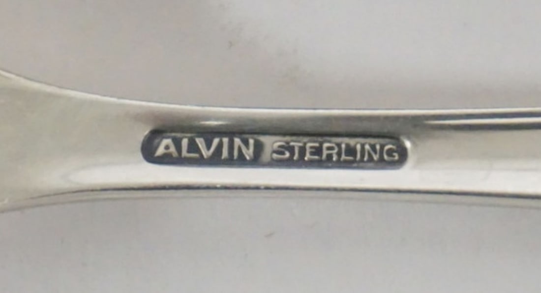 STERLING SILVER FLATWARE SET - 6