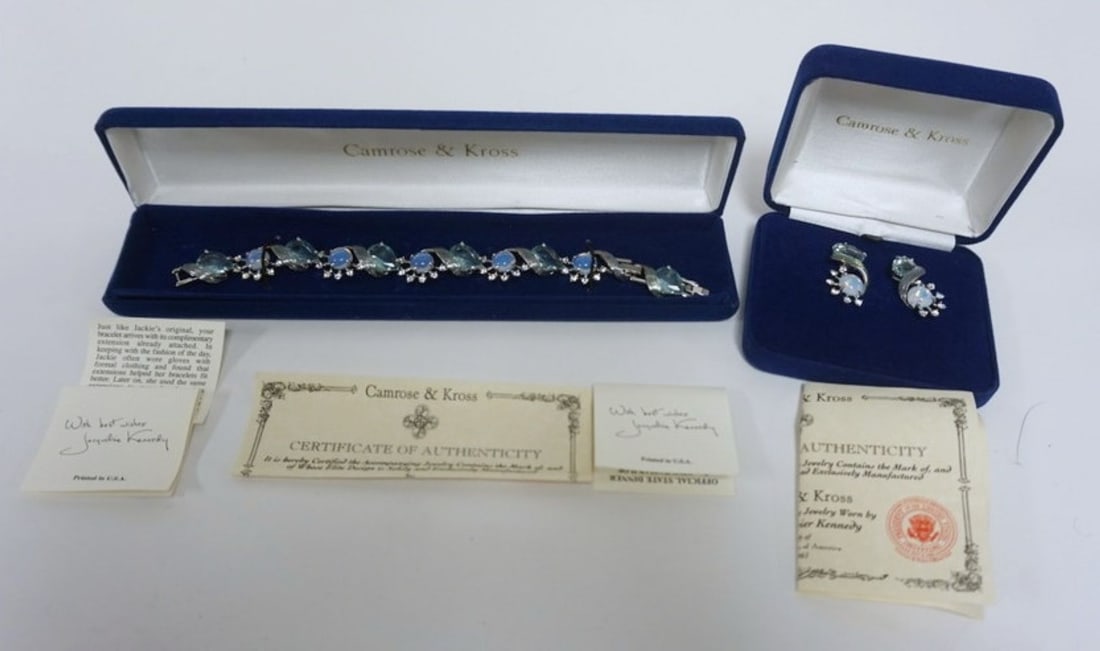 CAMROSE & KROSS EARRING /BRACELET SET: CAMROSE & KROSS JACQUELINE KENNEDY BRACELET AND EARRING SET