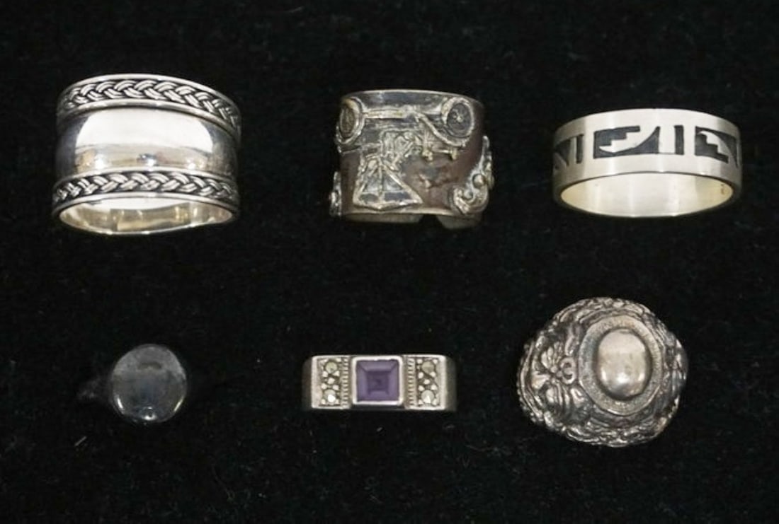 LADIES STERLING SILVER RINGS (1 of 4)