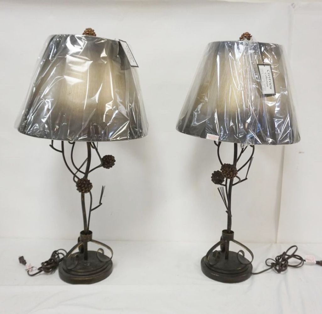 PAIR OF CRESTVIEW COLLECTION TABLE LAMPS (1 of 3)