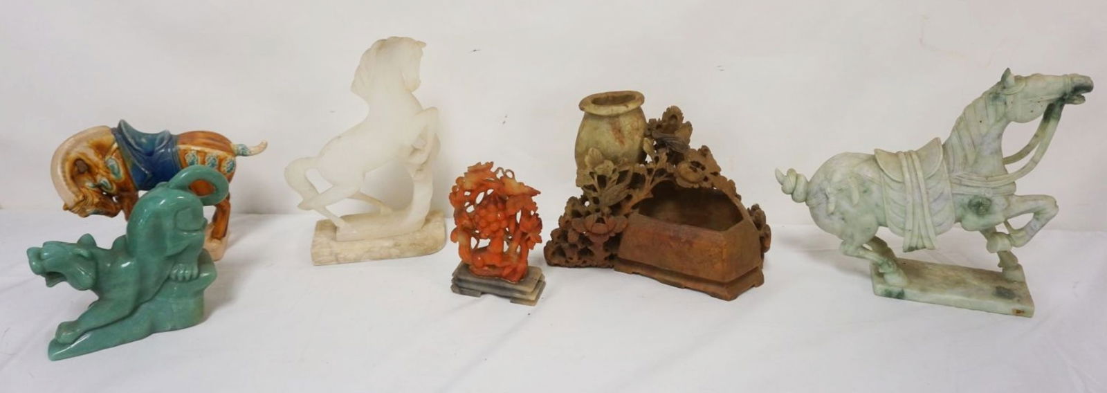 GROUP OF ASSORTED ASIAN FIGURES (1 of 6)