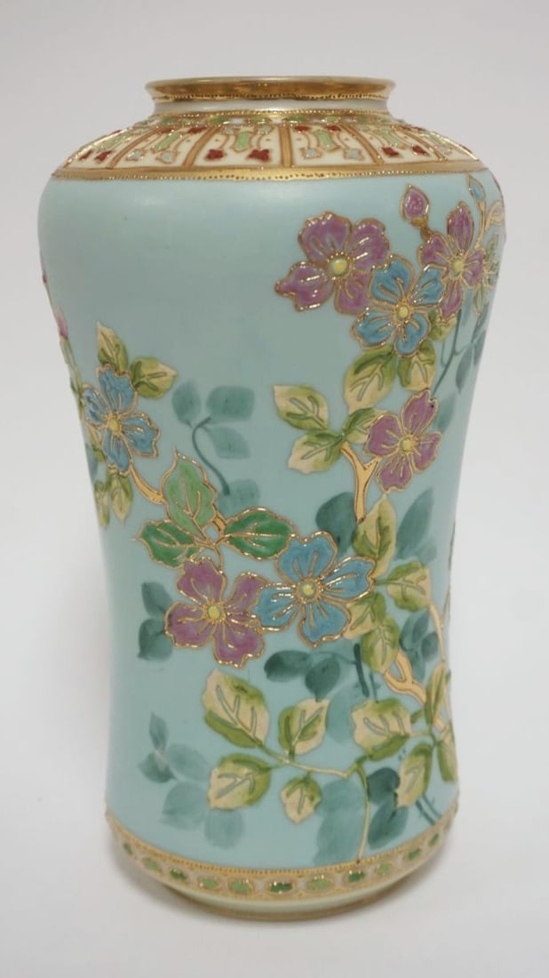 HAND PAINTED NIPPON VASE (1 of 6)