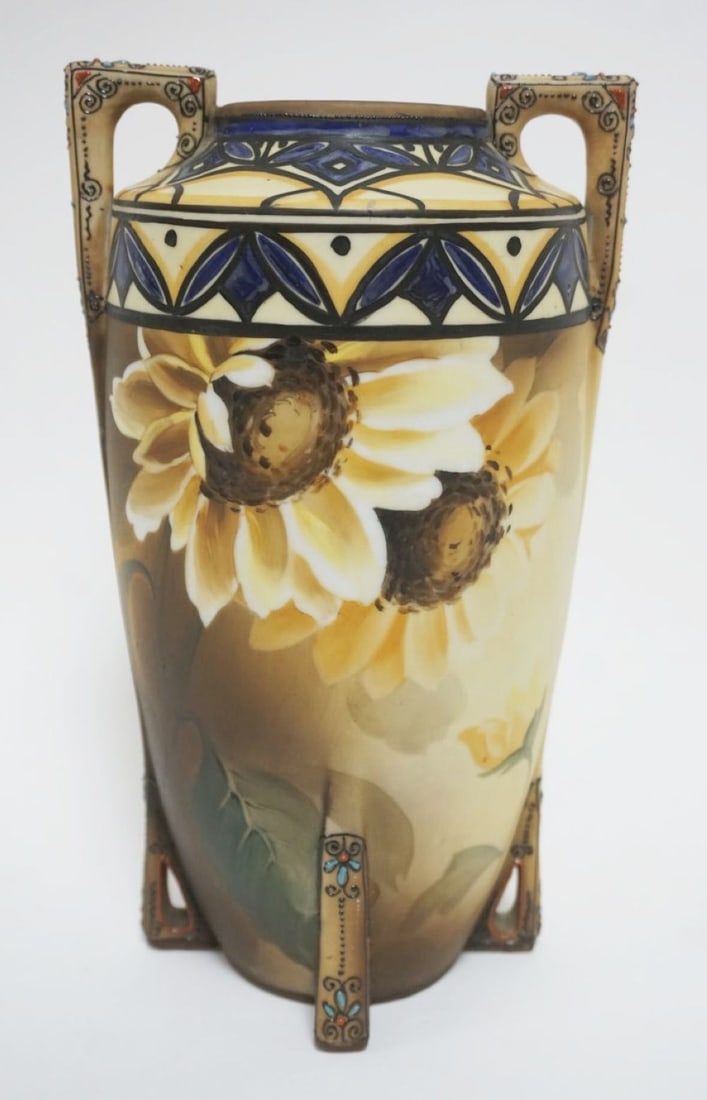 HAND PAINTED NIPPON DOUBLE HANDLED VASE (1 of 6)