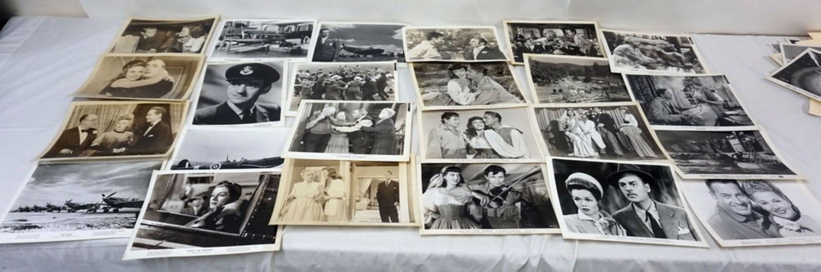 LARGE GROUP OF VINTAGE MOVIE STILLS: LARGE GROUP OF VINTAGE MOVIE STILLS