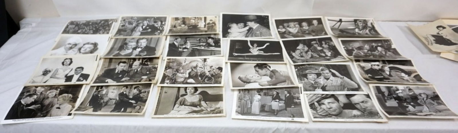 LARGE GROUP OF VINTAGE MOVIE STILLS: LARGE GROUP OF VINTAGE MOVIE STILLS