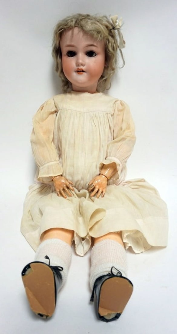 A&M BISQUE DOLL (1 of 3)