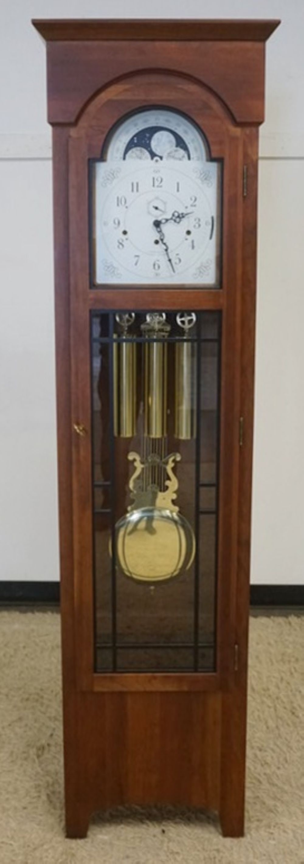 ETHAN ALLEN GRANDFATHERS CLOCK: ETHAN ALLEN GRANDFATHERS CLOCK IN CHERRY CASE, APPROXIMATELY 21 IN X 12 IN X 78 IN