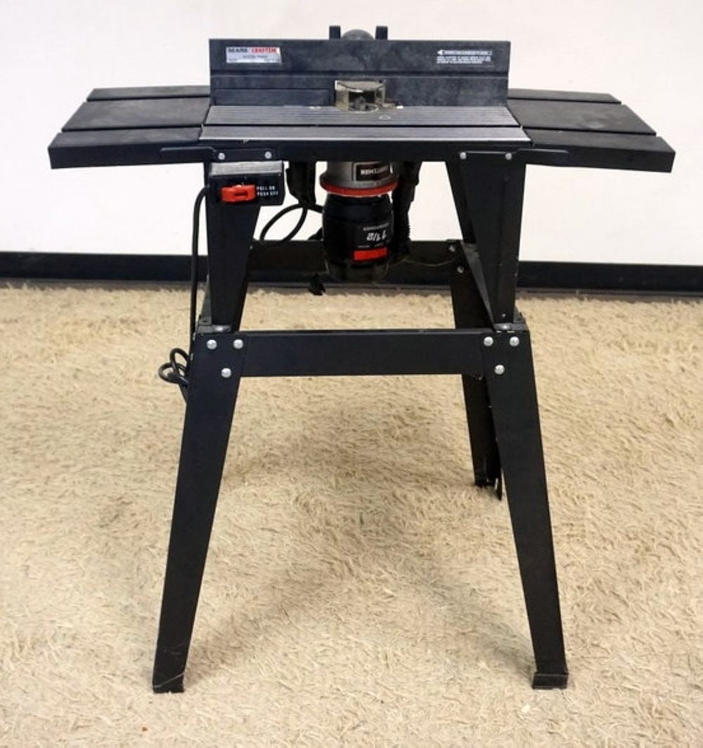 CRAFTSMAN 1 1/2 HP ROUTER (1 of 2)