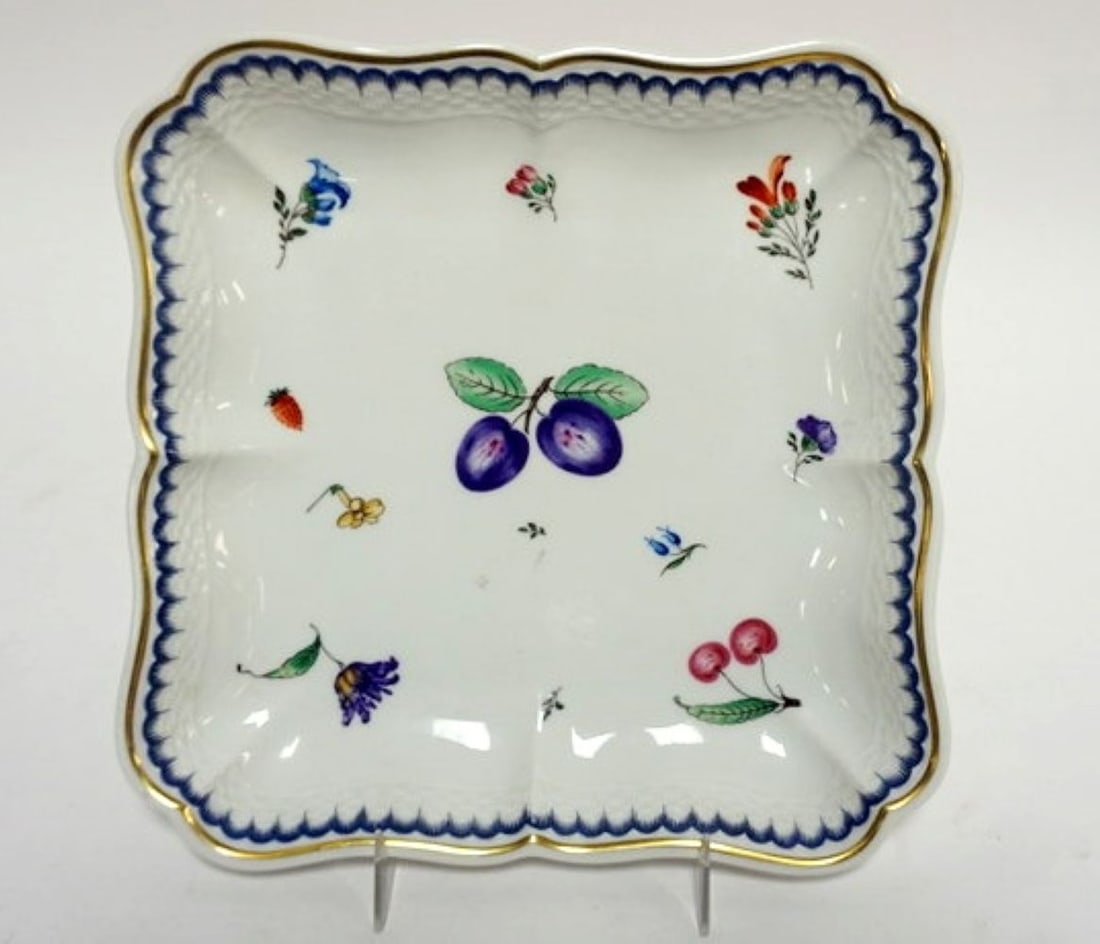 RICHARD GINORI PORCELAIN TRAY (1 of 2)