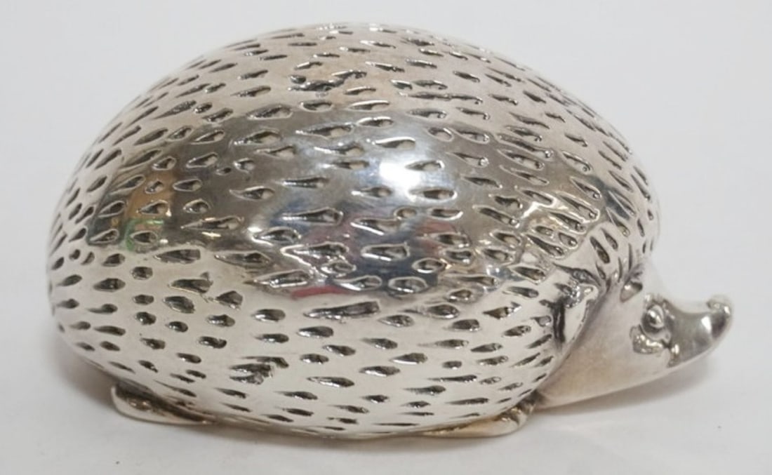 HEDGEHOG 970 SSILVER FIGURE: HEDGEHOG 970 SILVER FIGURE, APPROXIMATELY 6.4 OZT