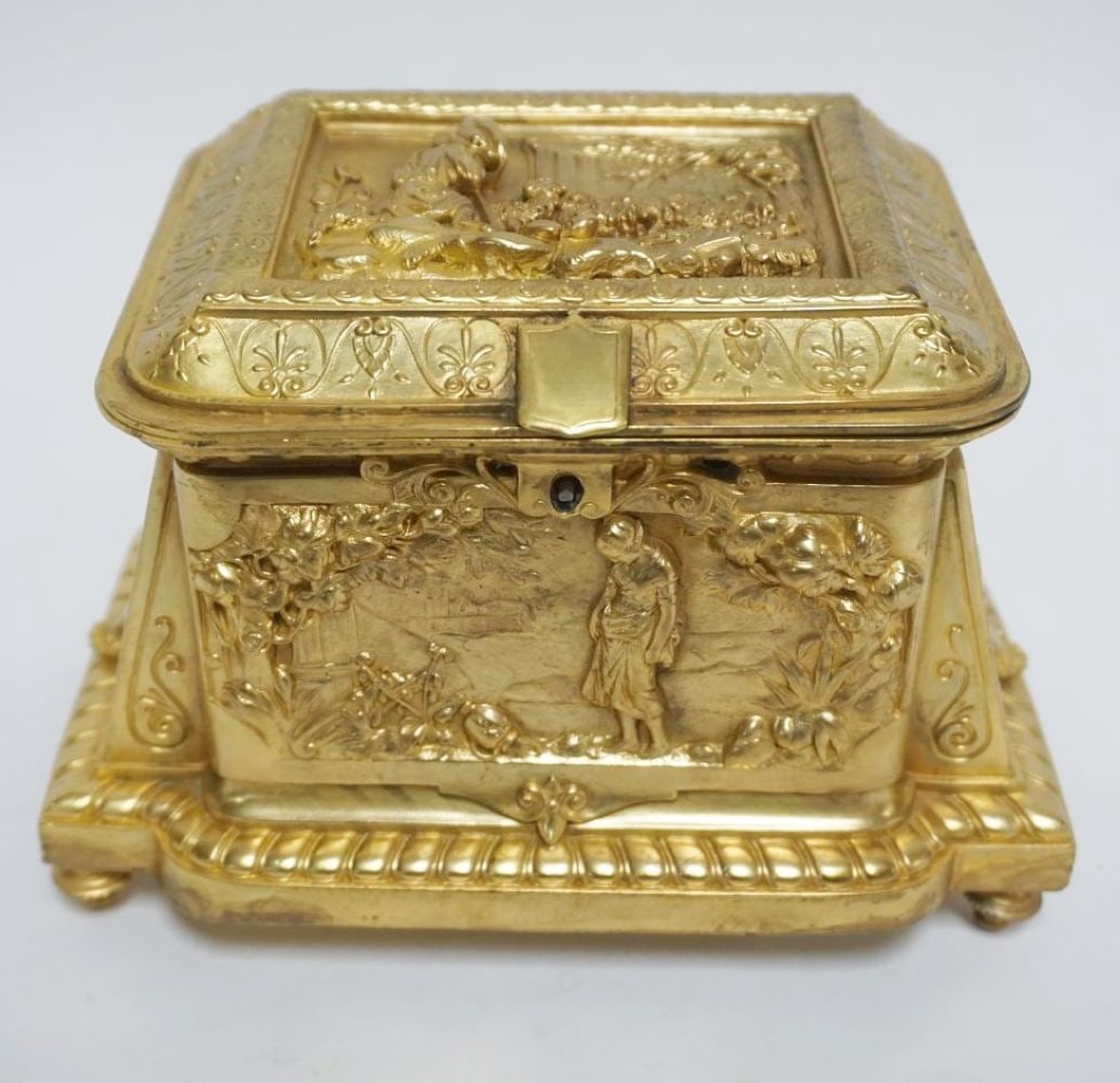 FRENCH GILT BRONZE JEWELRY CASKET (1 of 11)