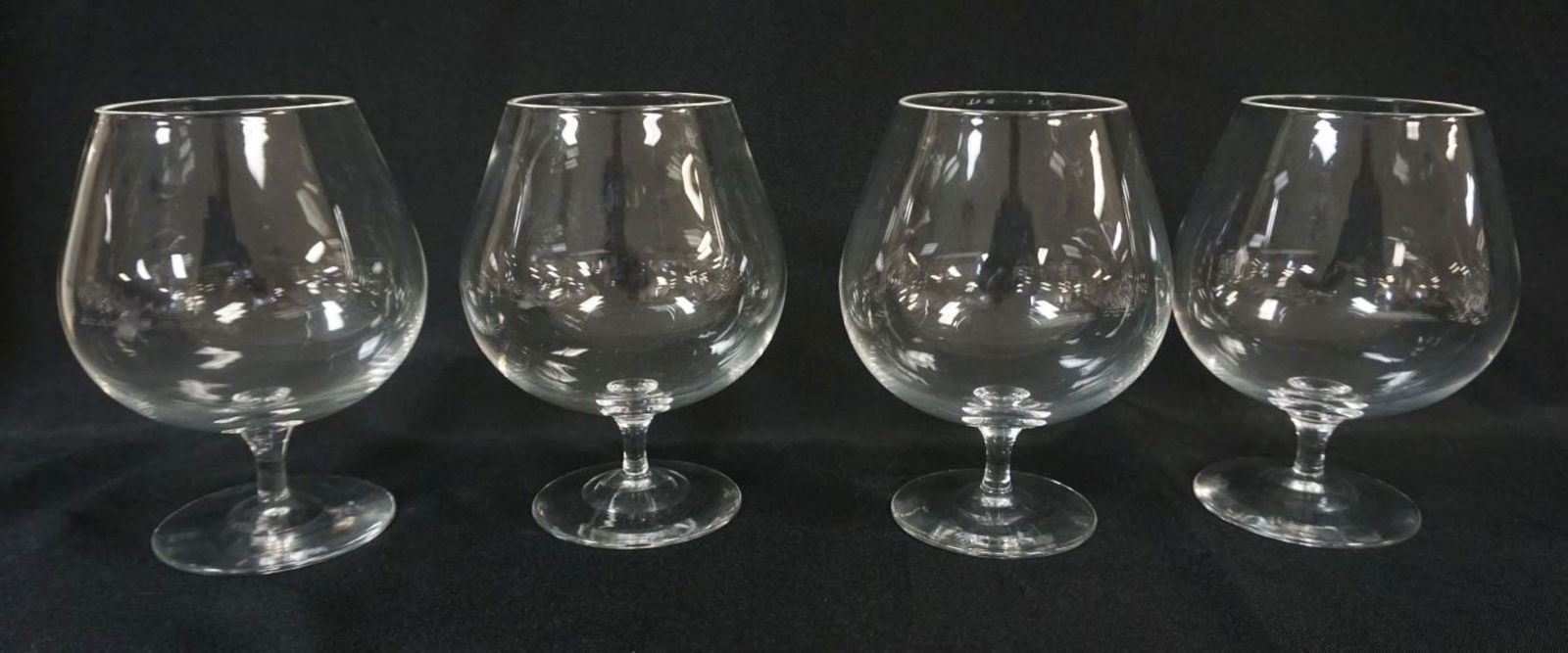 4 STEUBEN BRANDY SNIFTERS: 4 STEUBEN BRANDY SNIFTERS, APPROXIMATELY 6 1/4 IN HIGH