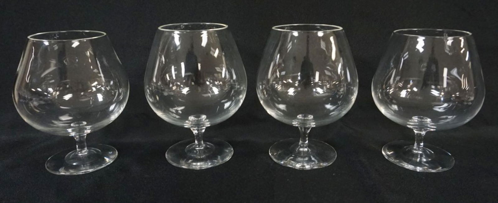 4 STEUBEN BRANDY SNIFTERS: 4 STEUBEN BRANDY SNIFTERS, APPROXIMATELY 6 1/4 IN HIGH