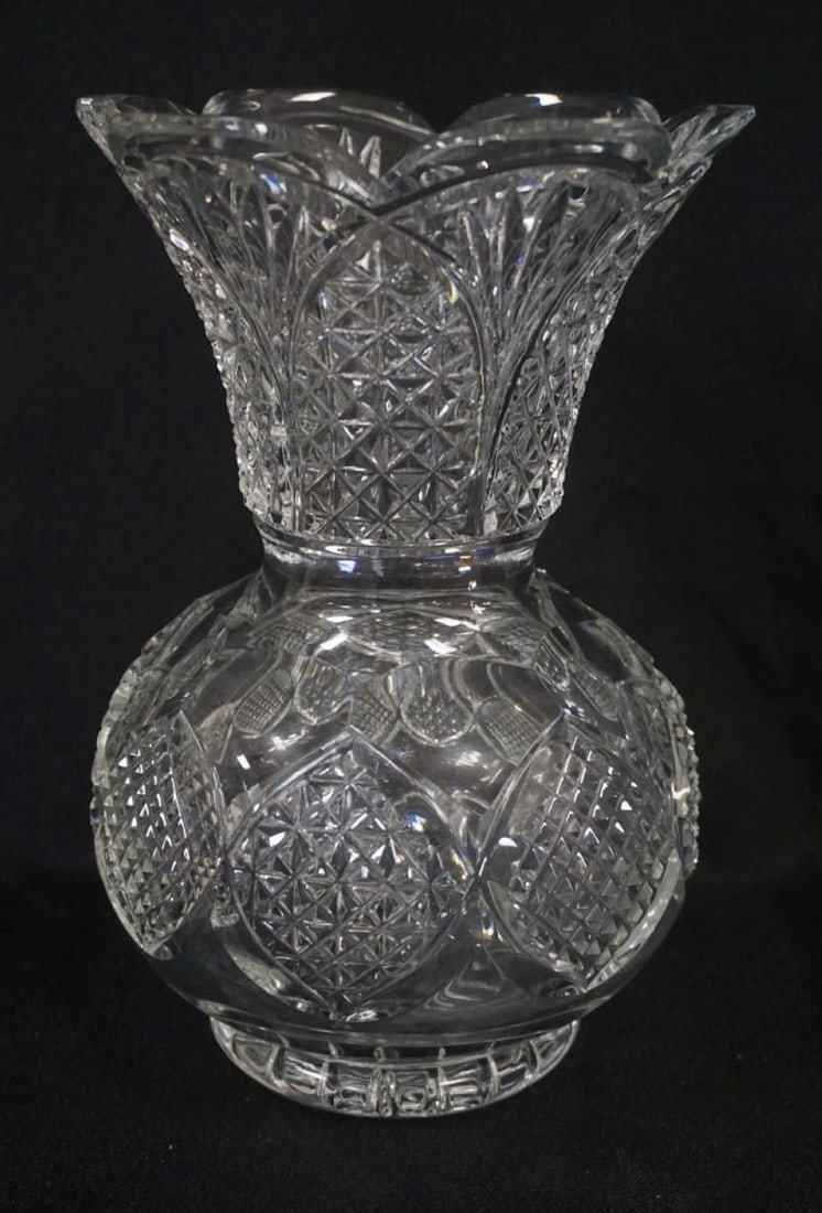 BILL HEALY SIGNED CUT GLASS FLAIR NECK VASE (1 of 3)