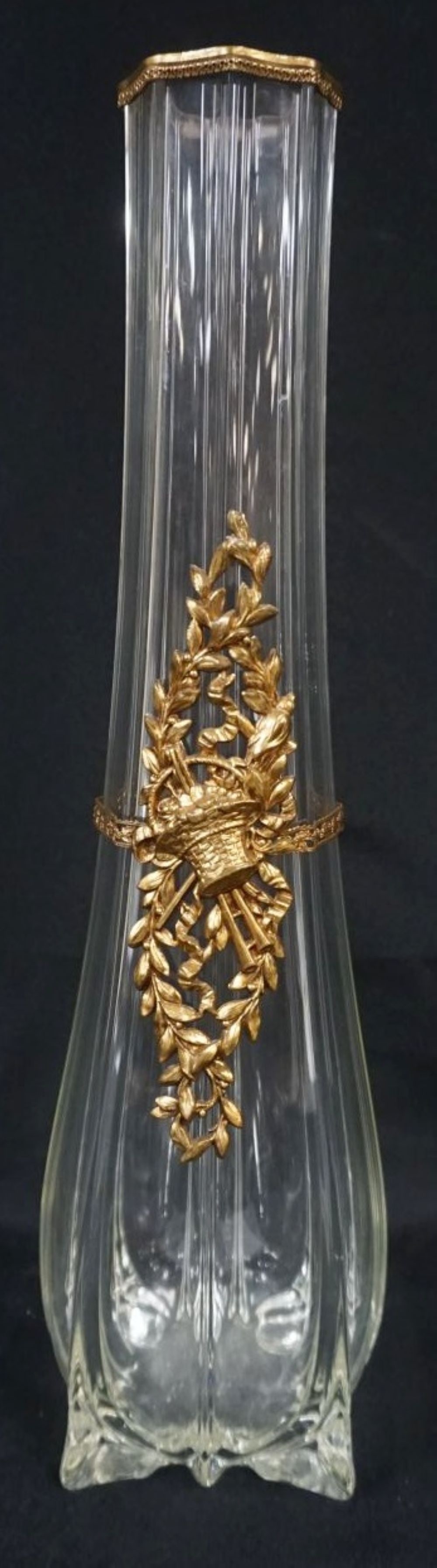 TALL GLASS FLOWER VASE: TALL GLASS FLOWER VASE W/GILT METAL RING ON TOP RIM & CENTER COLAR W/IMAGE OF A BASKET W/FRUIT, APPROXIMATELY 16 IN