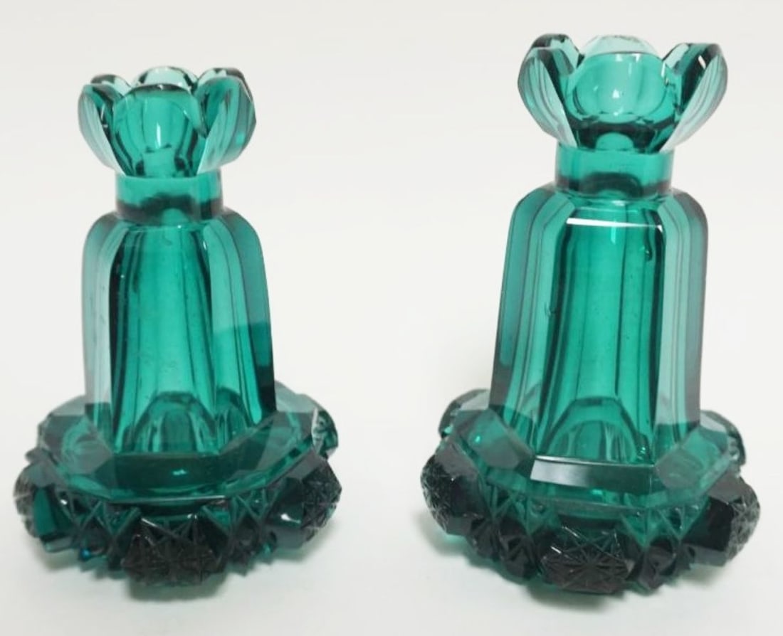 TEAL GREEN CUT GLASS BOTTLES: TEAL GREEN CUT GLASS BOTTLES, EACH APPROXIMATELY 5 IN HIGH, NO STOPPERS