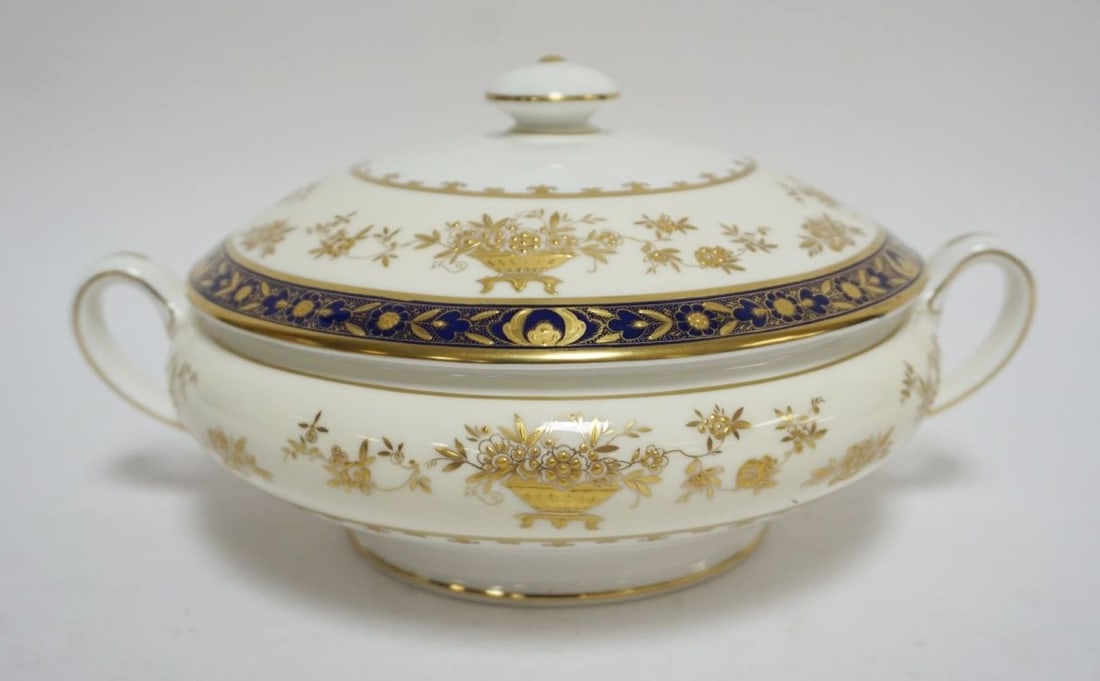 MINTON *DYNASTY* COVERED TUREEN (1 of 5)