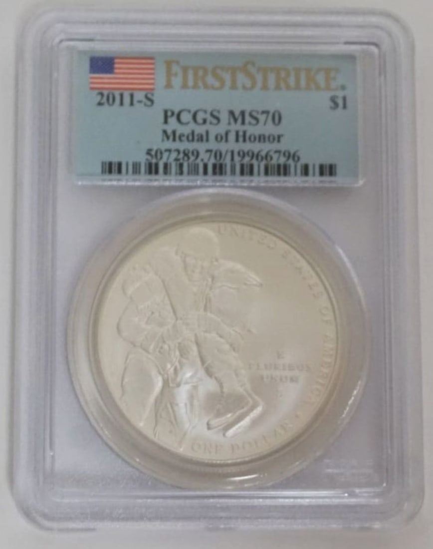 MEDAL OF HONOR COMMEMORATIVE SILVER DOLLAR (1 of 3)