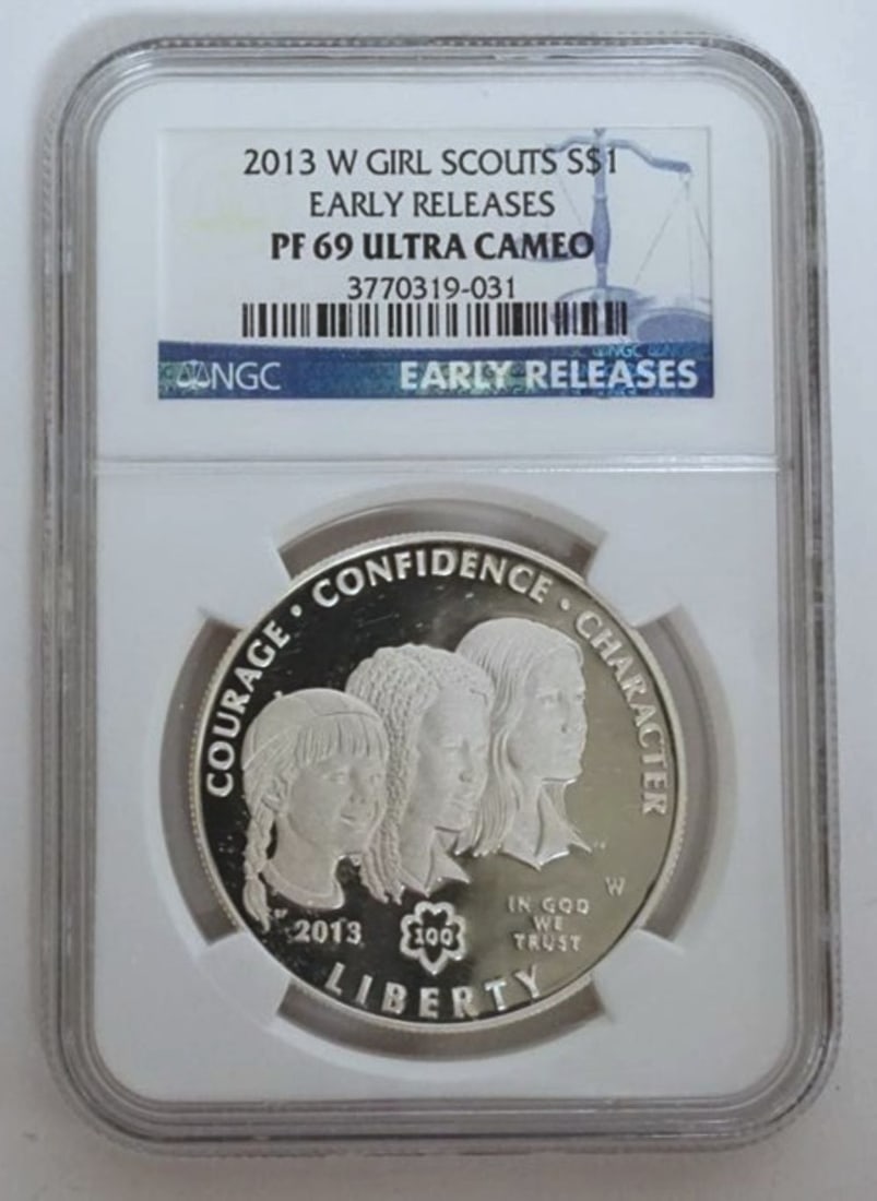 GIRL SCOUTS OF AMERICA COMMEMORATIVE SILVER DOLLAR (1 of 3)