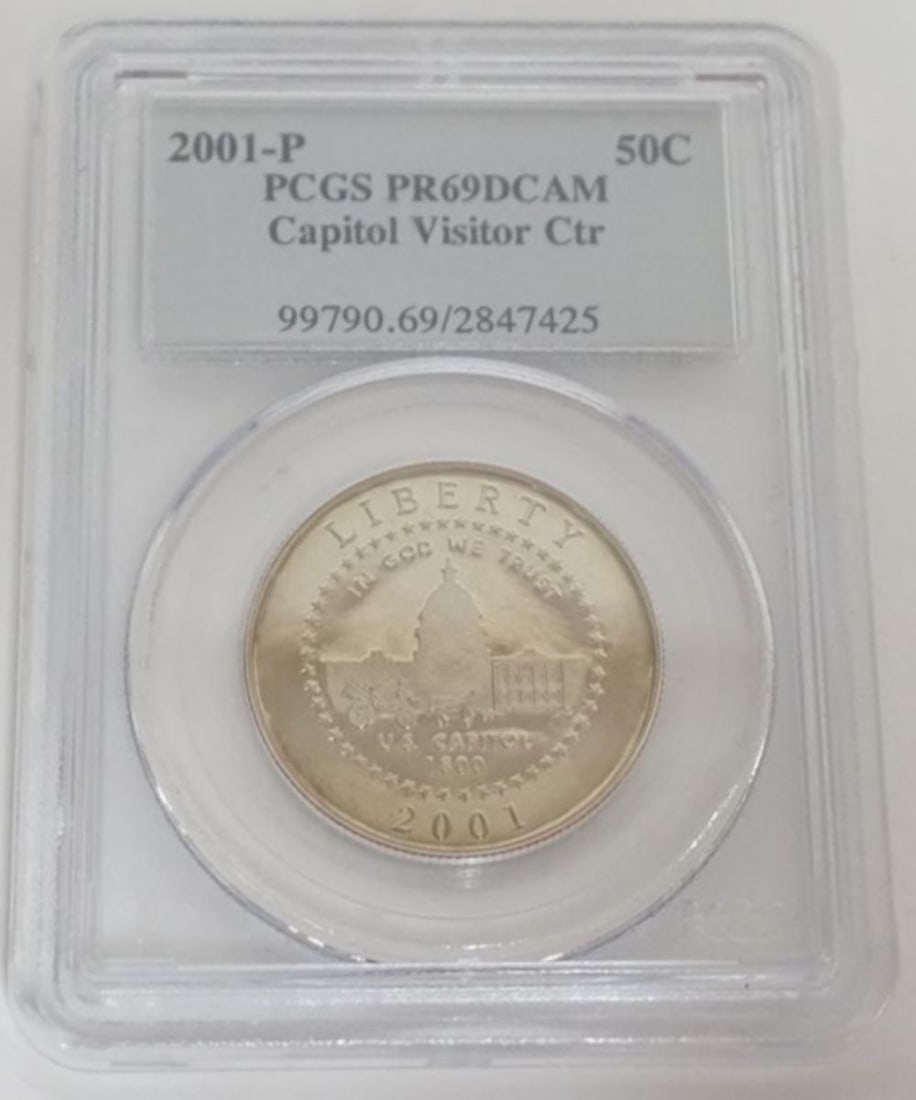 CAPITOL VISITOR CENTER SILVER HALF DOLLAR (1 of 3)