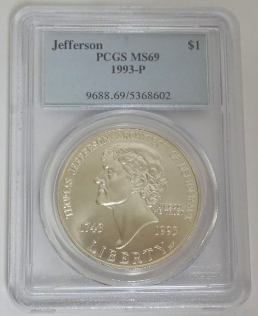 THOMAS JEFFERSON MONTICELLO SILVER DOLLAR (1 of 3)
