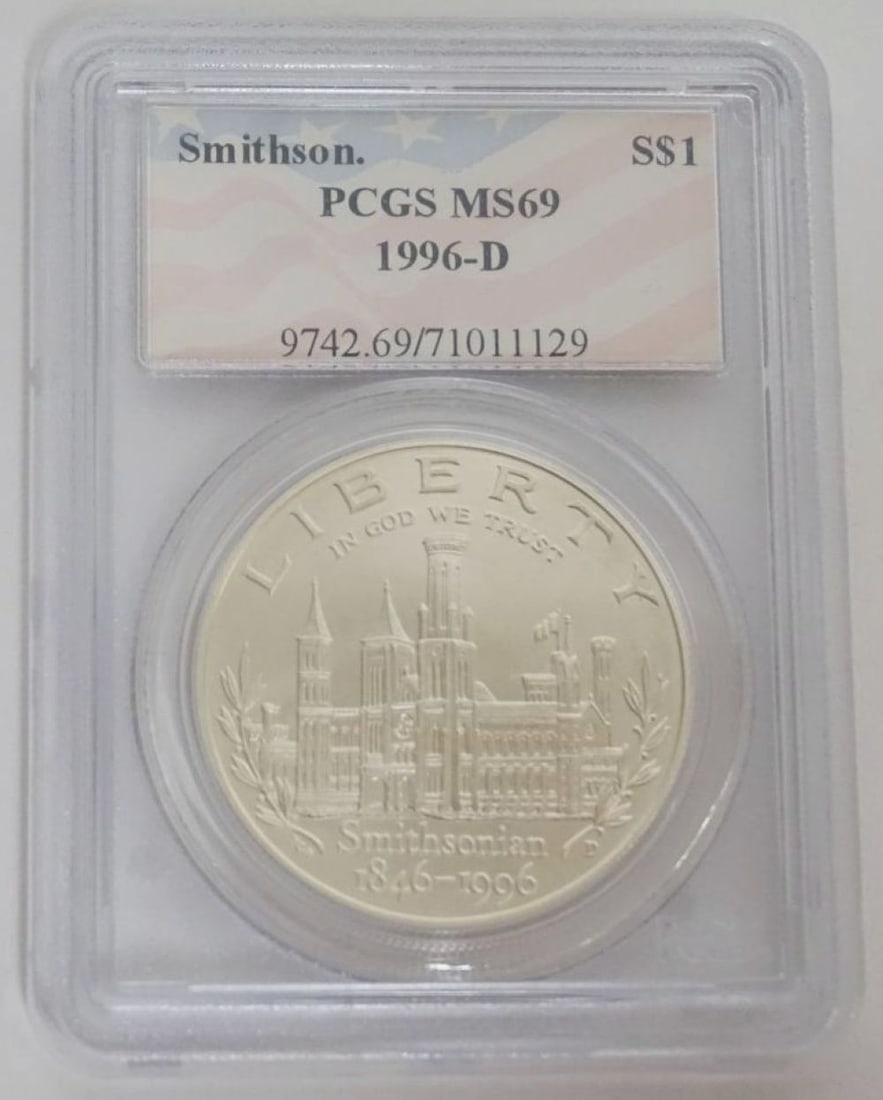 SMITHSONIAN SILVER DOLLAR (1 of 3)