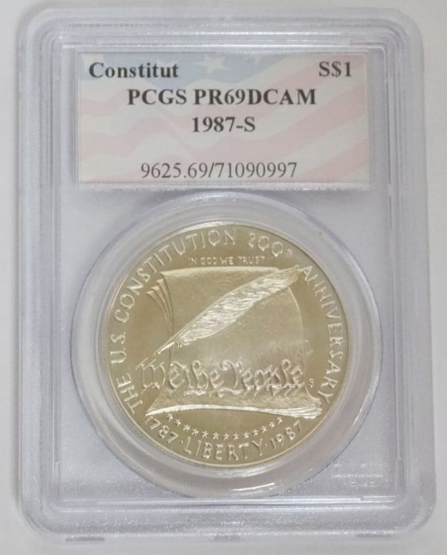 US CONSTITUTION COMMEMORATIVE SILVER DOLLAR (1 of 3)