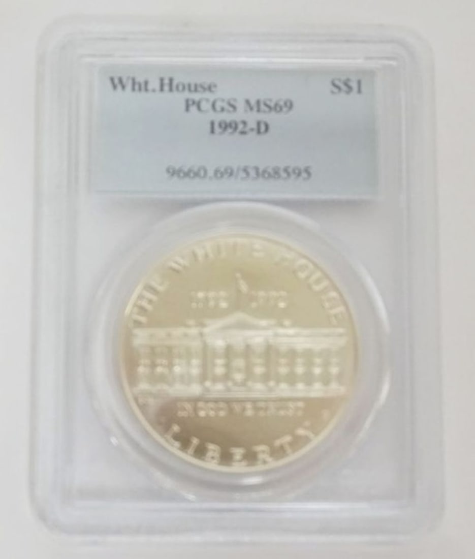 WHITEHOUSE COMMEMORATIVE SILVER DOLLAR (1 of 3)