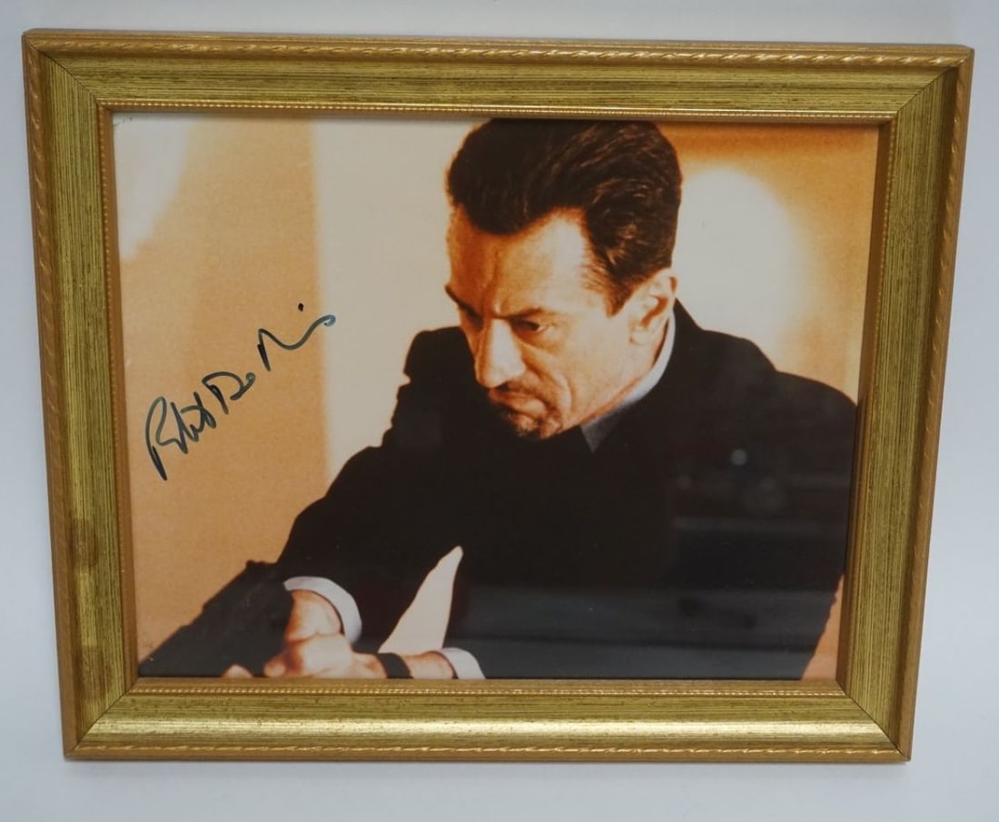 ROBERT DENIRO FRAMED PHOTO, SIGNED (1 of 2)