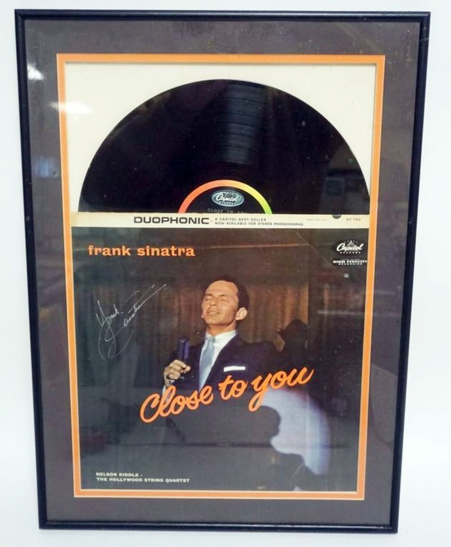 FRANK SINATRA FRAMED & MATTED ALBUM (1 of 2)