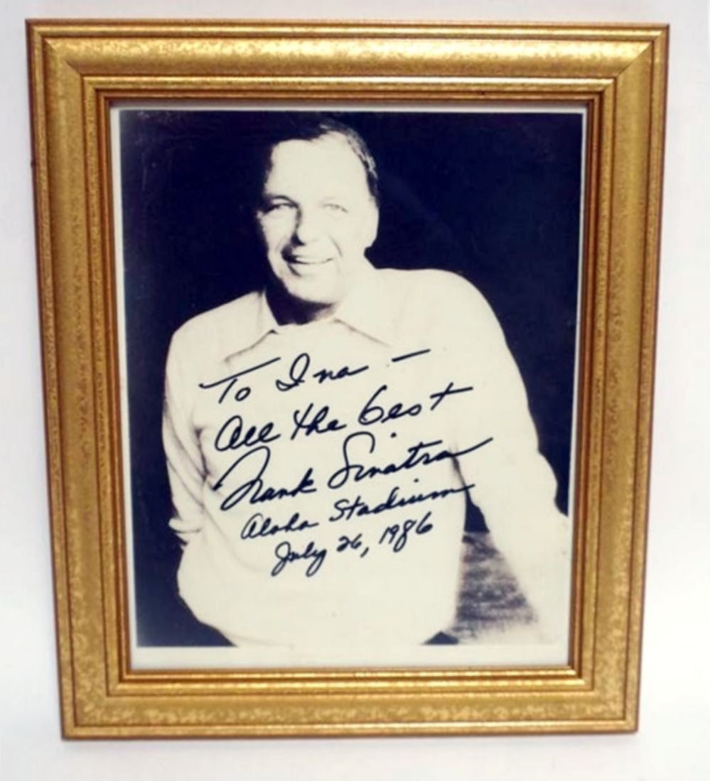 FRANK SINATRA FRAMED PHOTO W/ATTRIBUTED SIGNATURE (1 of 2)