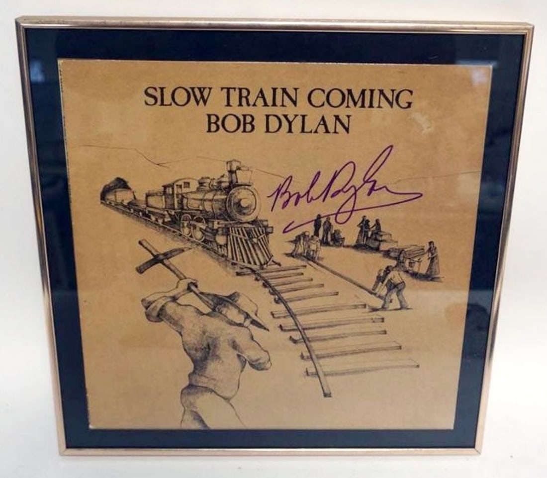 BOB DYLAN FRAMED & MATTED ALBUM W/SIGNATURE (1 of 2)
