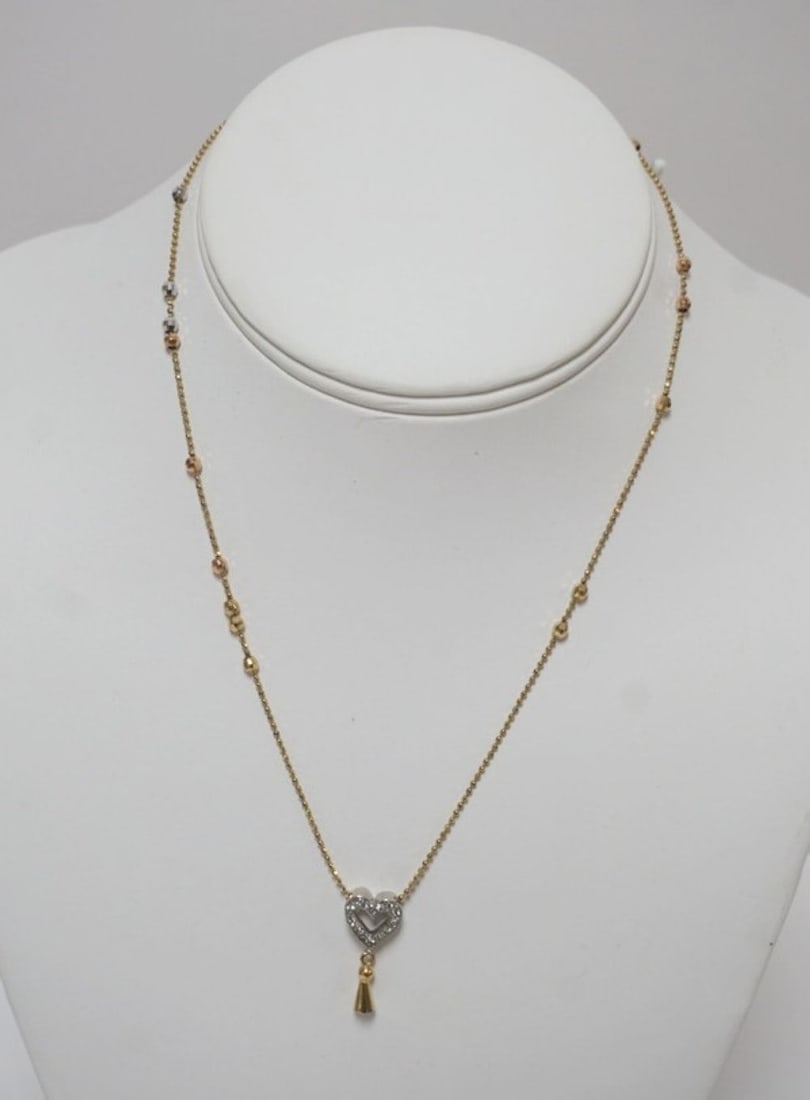 GOLD HEART NECKLACE (1 of 3)