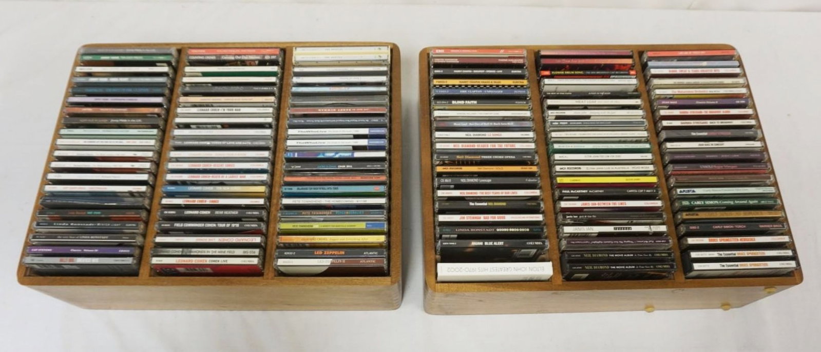 LARGE GROUP OF ASSORTED CDS (1 of 5)