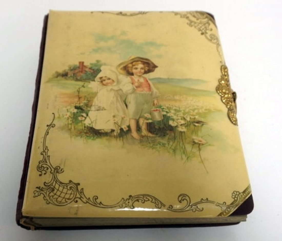 VICTORIAN PHOTO ALBUM (1 of 6)