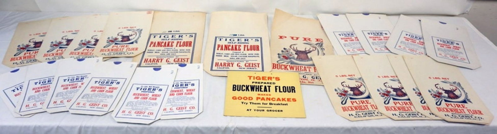 GROUP OF ANTIQUE CALIFON NJ PAPER FLOWER BAGS: LARGE GROUP OF ANTIQUE CALIFON NEW JERSEY PAPER FLOWER BAGS