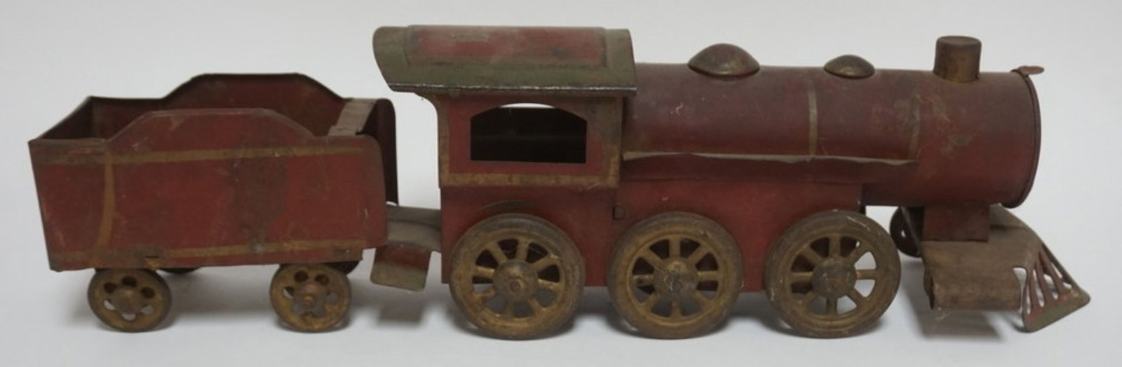 ANTIQUE TIN TOY TRAIN (1 of 6)