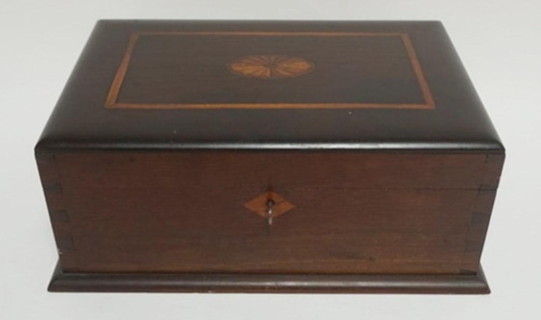 ANTIQUE ROSEWOOD BOX (1 of 5)