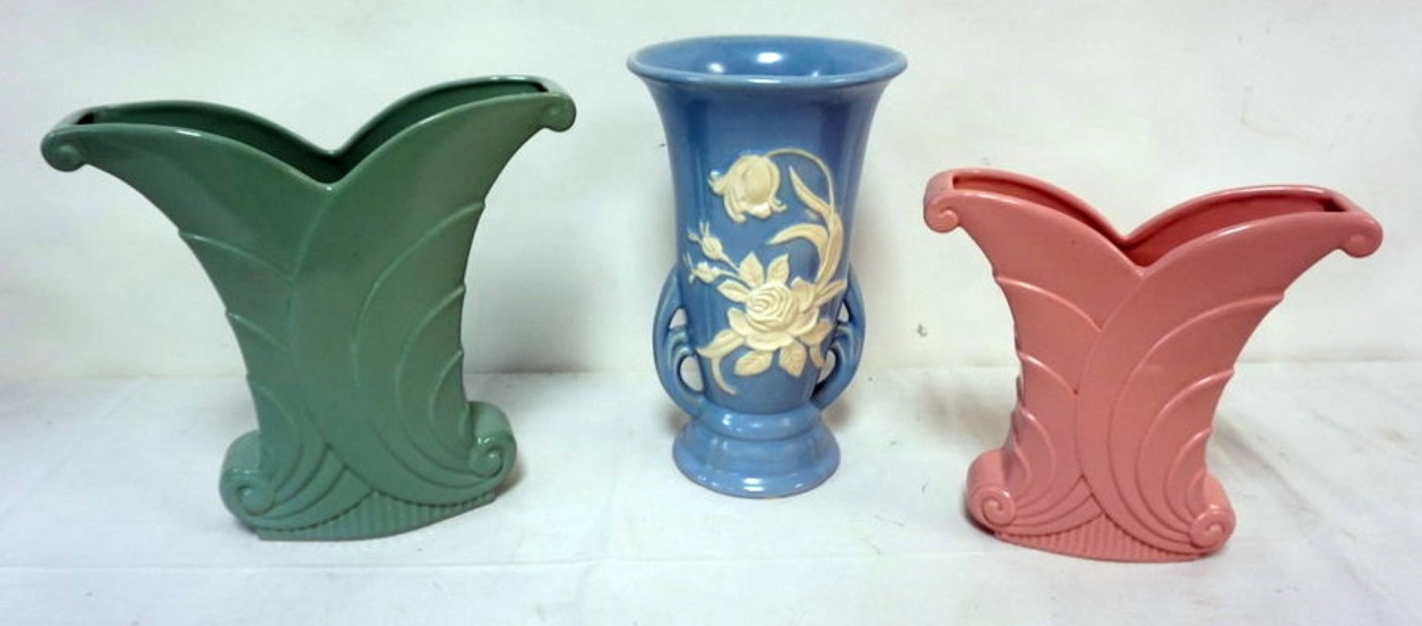 WELLER AND ABINGTON VASES: WELLER AND ABINGTON VASES, TALLEST APPROXIMATELY 11 1/4 IN H