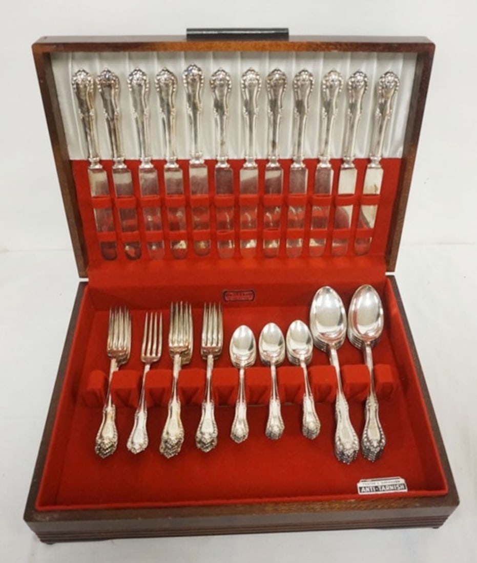 ROGER SILVER PLATE FLATWARE (1 of 3)