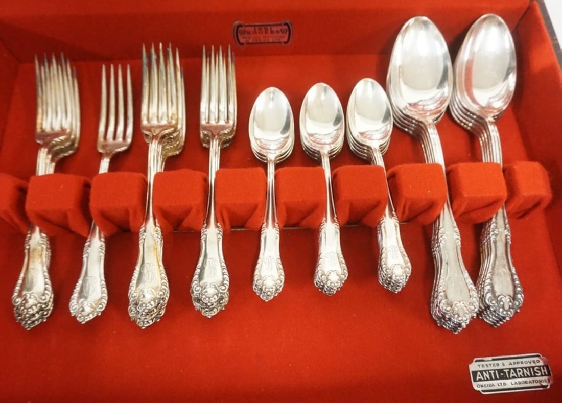 ROGER SILVER PLATE FLATWARE - 2