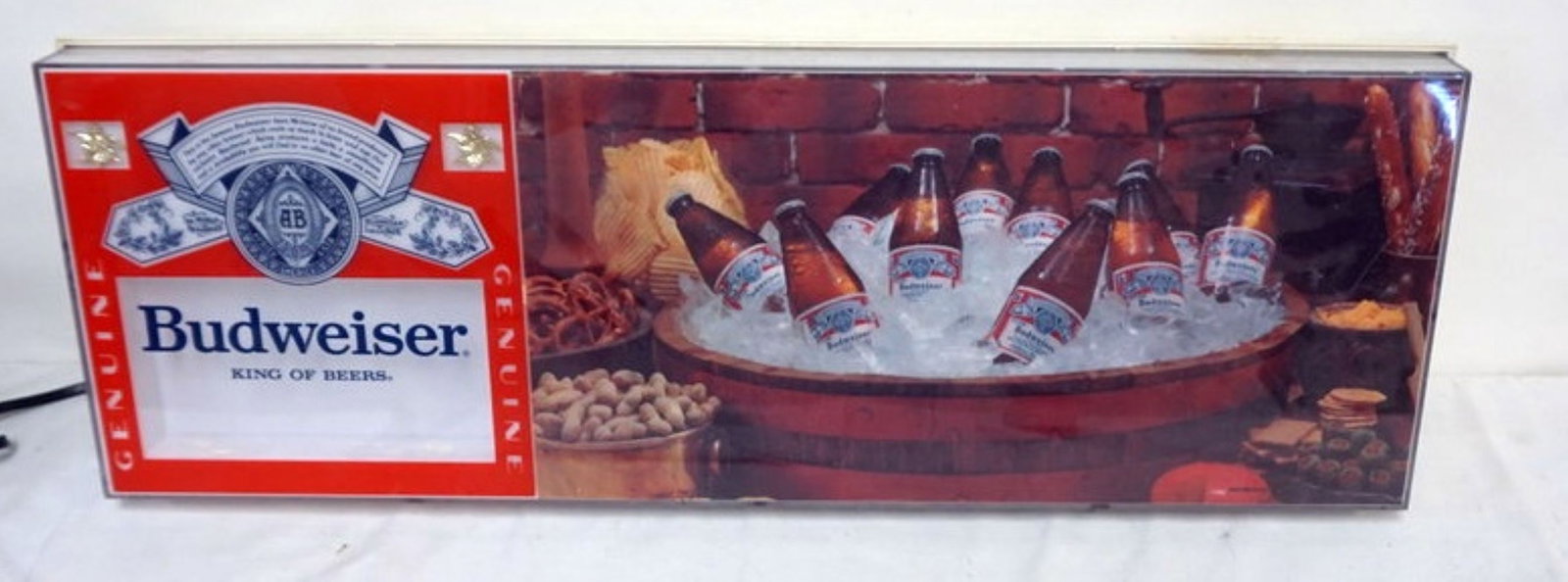 VINTAGE BUDWEISER BAR SIGN LIGHT (1 of 2)